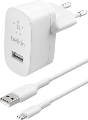 Laadija Belkin Boost Charge 12W USB-A + USB-A to Lightning cable 1.0m valge