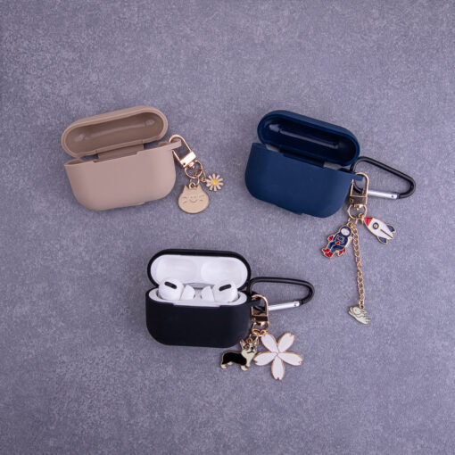 Case for Airpods 3 carmel with pendant - Image 6