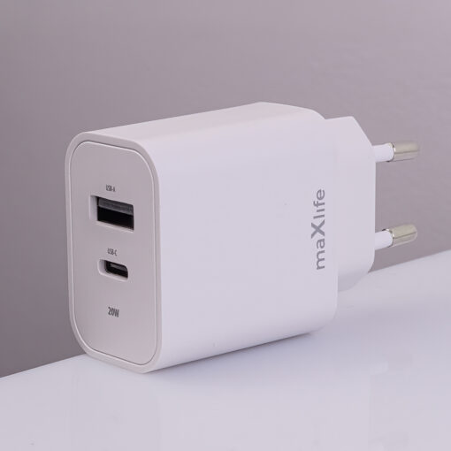 Maxlife MXTC-06-20AC PD QC charger 1x USB-C 1x USB 20W white + USB-C - USB-C cable 20W - Image 3