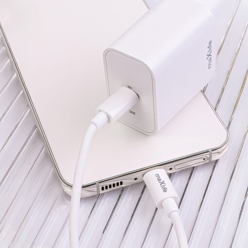 Maxlife MXTC-06-20C PD QC charger 1x USB-C 20W white + USB-C - Lightning cable 20W - Image 6