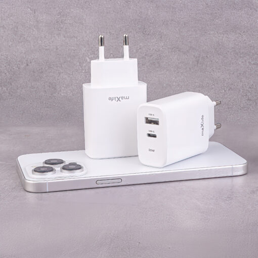 Maxlife MXTC-10-20AC PD QC charger 1x USB-C 1x USB 20W white - Image 10