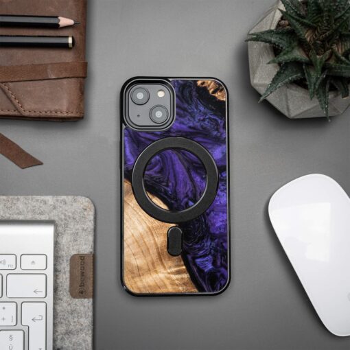 Bewood Unique case for iPhone 15 6,1" Violet with MagSafe - Image 3