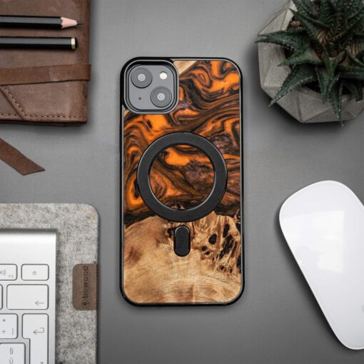 Bewood Unique case for iPhone 15 Plus 6,7" Orange with MagSafe - Image 3