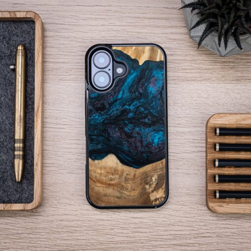 Bewood Unique case for iPhone 16 6,1" Planets Neptune - Image 3