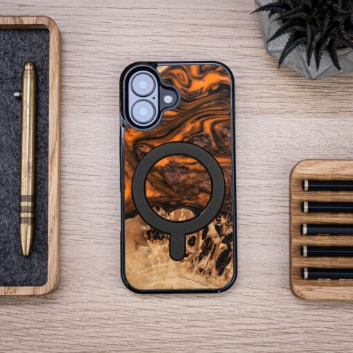 Bewood Unique case for iPhone 16 6,1" Orange with MagSafe - Image 4