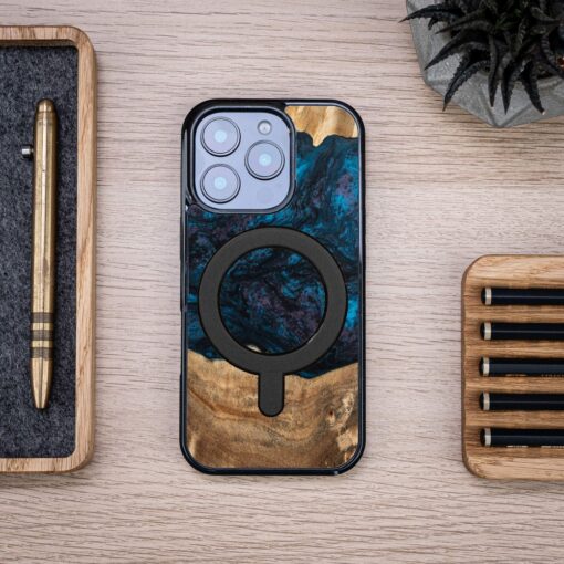 Bewood Unique case for iPhone 16 Pro 6,3" Planets Neptune with MagSafe - Image 4