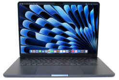 Apple MacBook Air (15" 2025, M4) Sinine (uuskasutatud) - Klass A (väga hea)