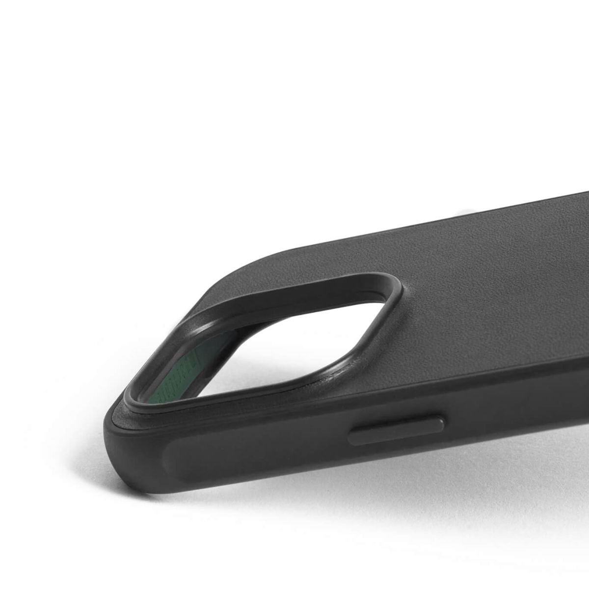 Kaitseümbris Shield Case, Apple iPhone 15 Pro, must, MagSafe, naturaalsest nahast tagaküljega, Mujjo - Image 3