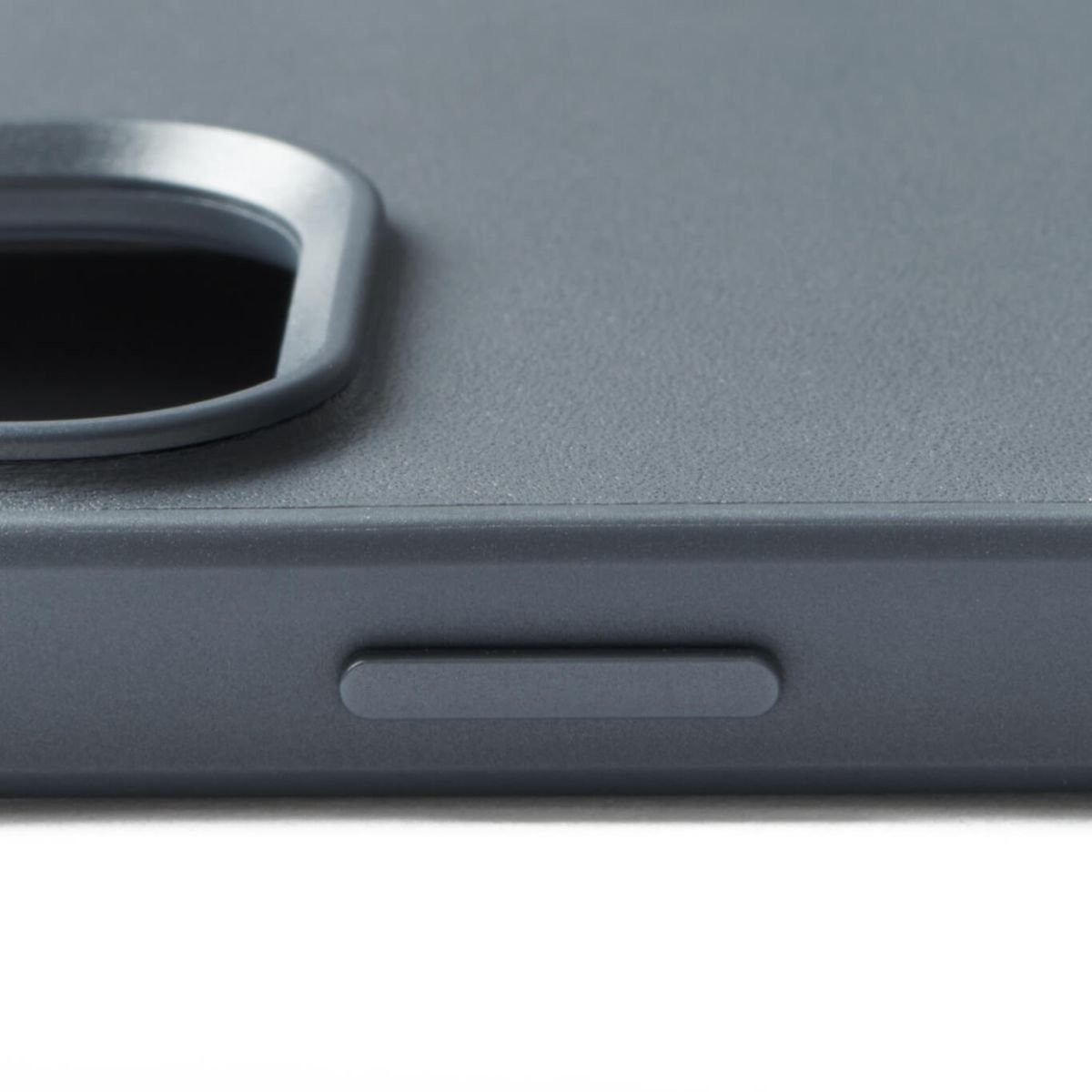 Kaitseümbris Shield Case, Apple iPhone 15 Pro Max, sinakashall, MagSafe, naturaalsest nahast tagaküljega, Mujjo - Image 8