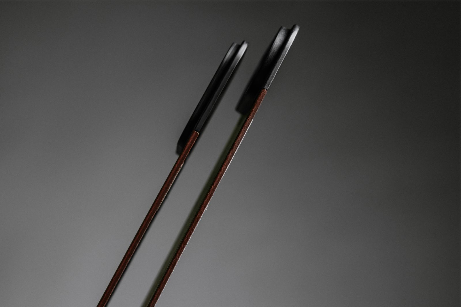 Tagakülje kaitsekaas Magnetic Leather Back, Apple iPhone 17 Pro Max, must, naturaalsest nahast, MagSafe kinnitusega, MagSafe toega, Nomad - Image 9