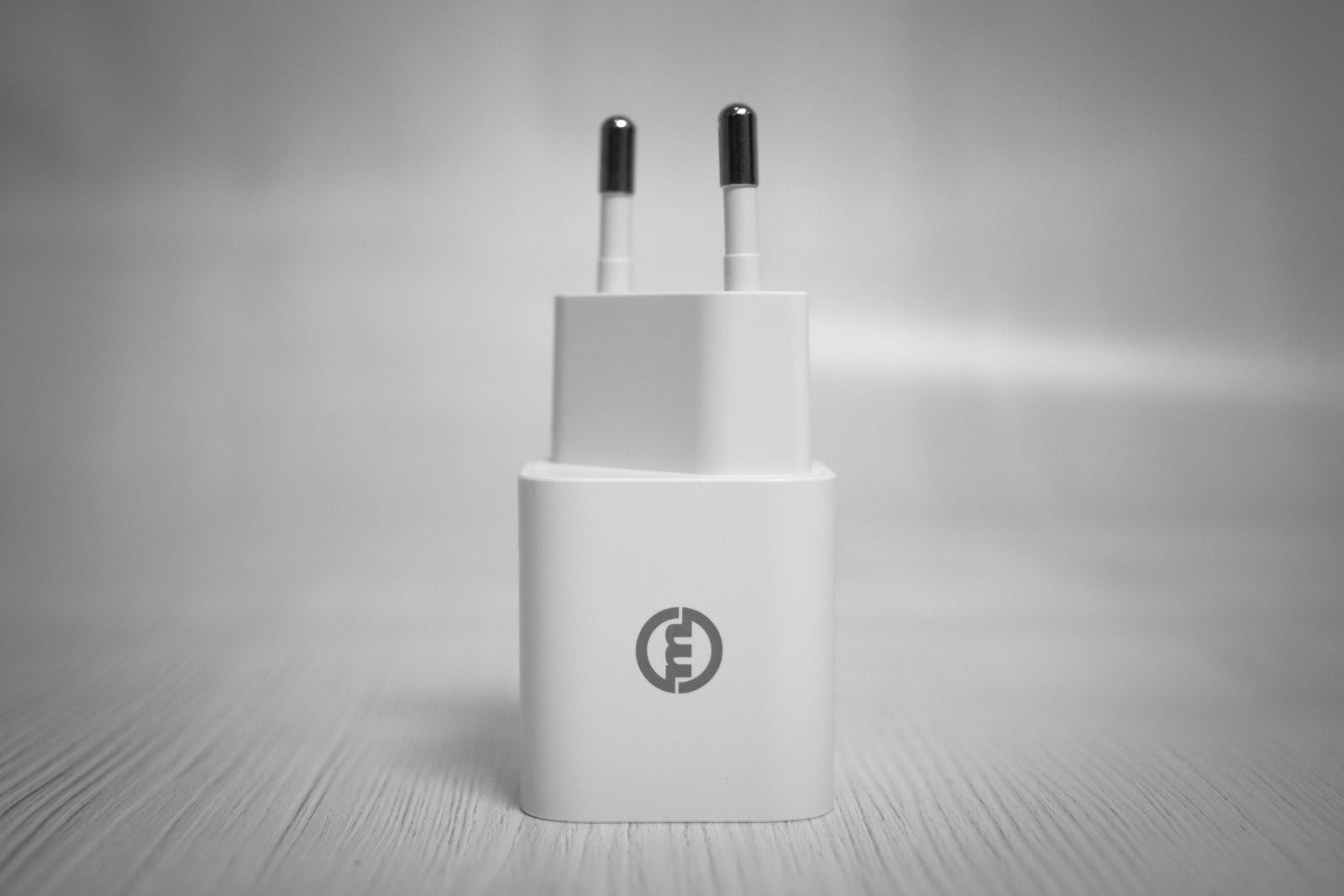 Toalaadija adapter USB-C juhtmele 35W GaN III, valge, PD 3.0 kiirlaadimine, Mobile Origin - Image 3